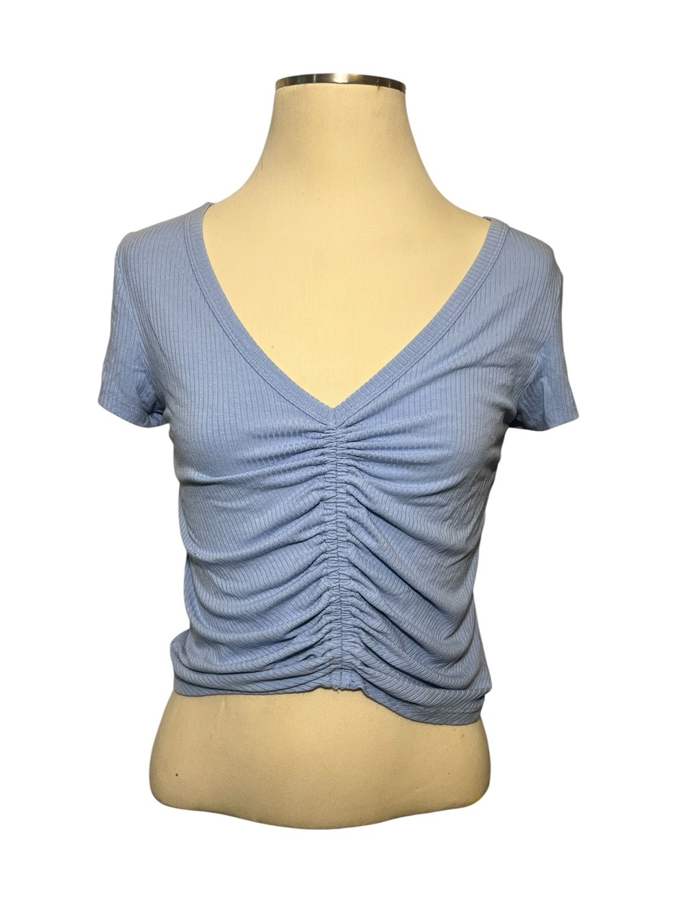 Arizona Jean Company Light Blue Ruched V-Neck Crop Top